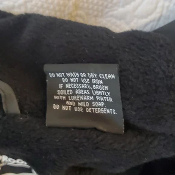 WEATHERPROOF GARMENT COMPANY/PERFORMANCE - Picture 12 of 14